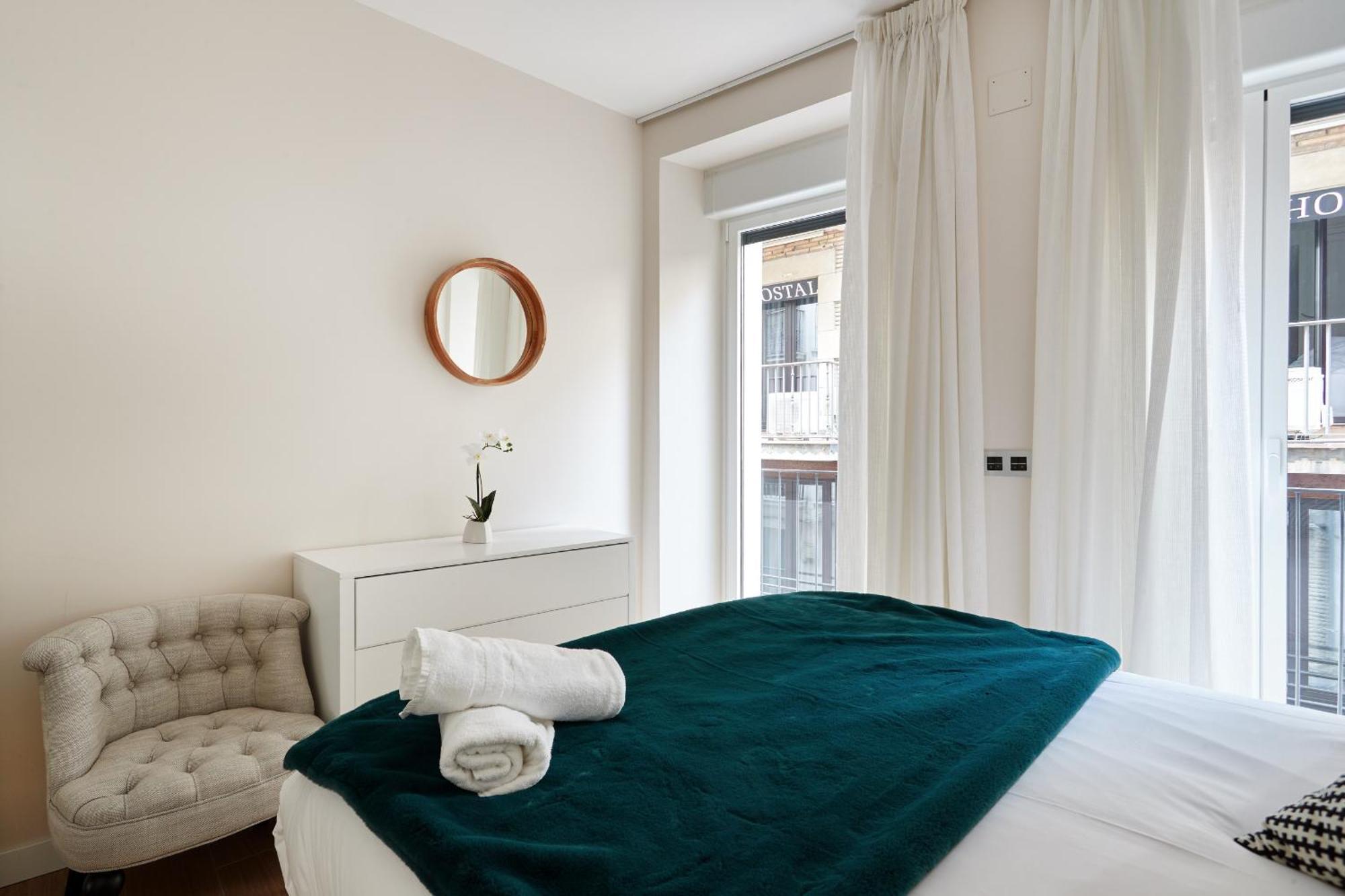 Апартаменты Tuapartamento - Boutique Plaza Del Castillo 29 Памплона Экстерьер фото