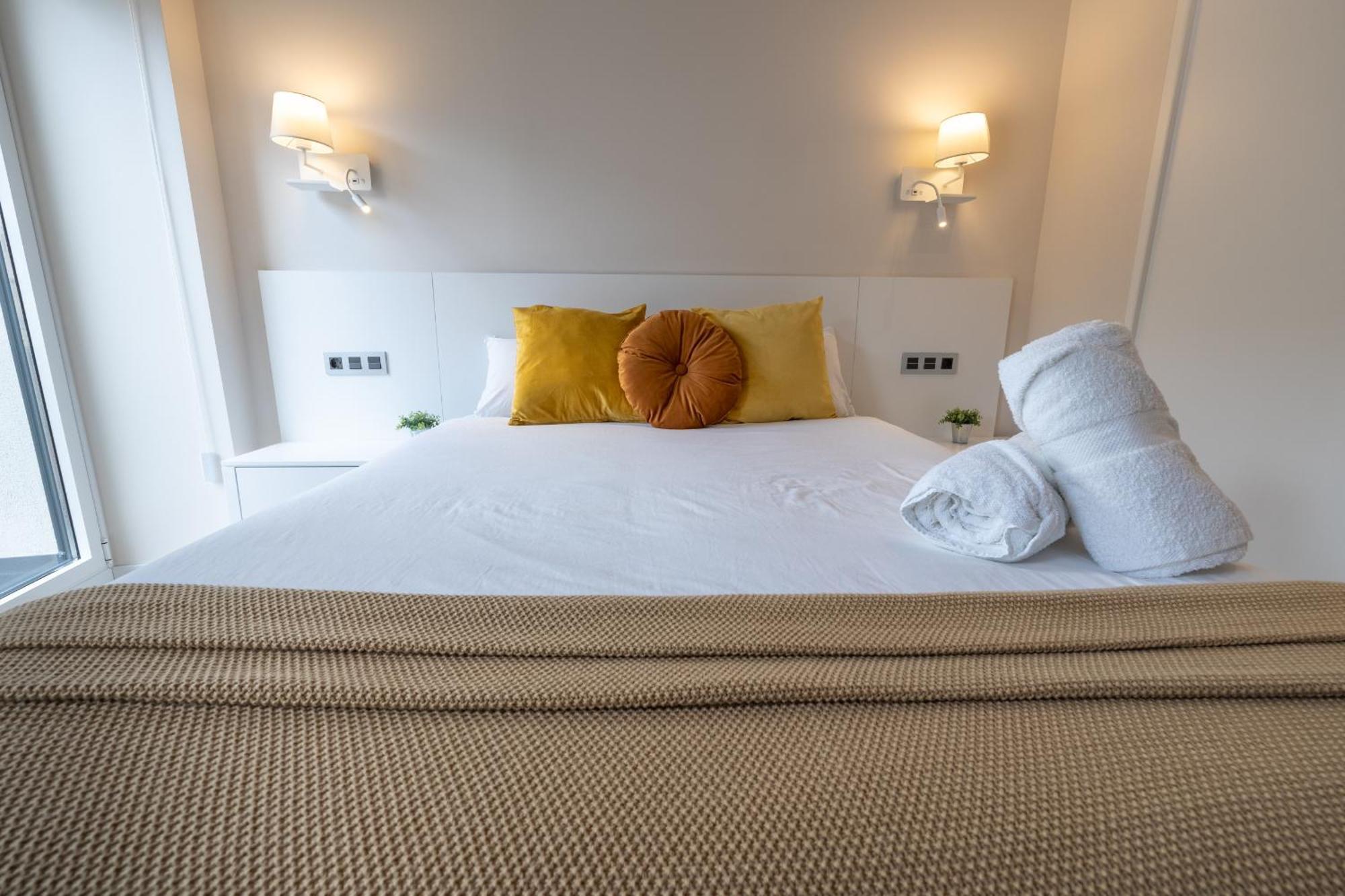 Апартаменты Tuapartamento - Boutique Plaza Del Castillo 29 Памплона Экстерьер фото